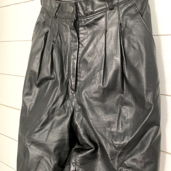 1980’s/90’s vintage Byrnes and Baker black leather Moto pants size small - Picture 3 of 3